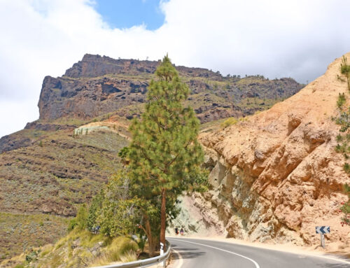 Los Azulejos de Veneguera: montañas de colores